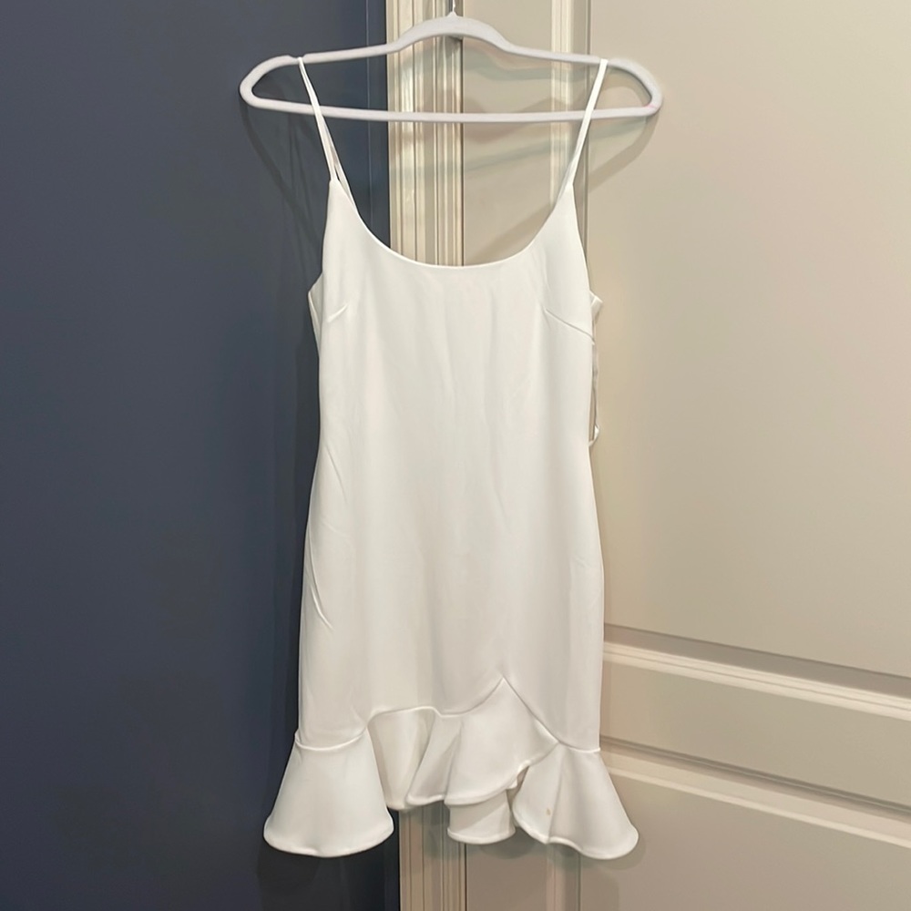 Selfie Leslie white dress